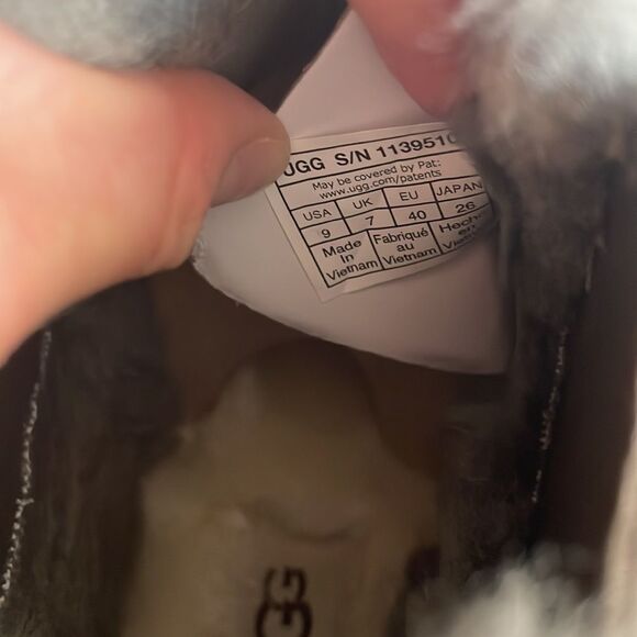 UGG Neumel Platform Chelsea Boots Forest Night Women Size 9 - Picture 14 of 15